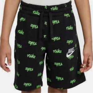 Nike boys shorts size 16